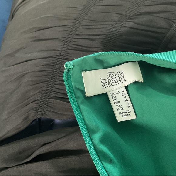 Badgley Mischka Green Ruffled Bell Sleeve Cocktail Dress - Picture 5 of 6